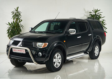 Mitsubishi L200 Вид 1