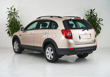 Chevrolet Captiva Вид 4