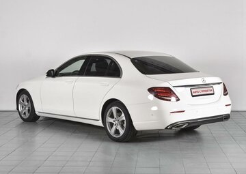 Mercedes benz E-Класс Вид 3