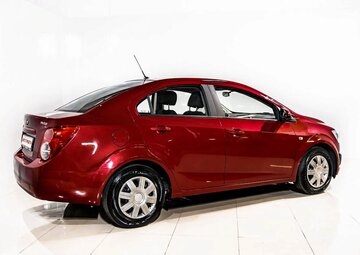Chevrolet Aveo Вид 4