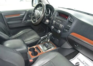 Mitsubishi Pajero Вид 5